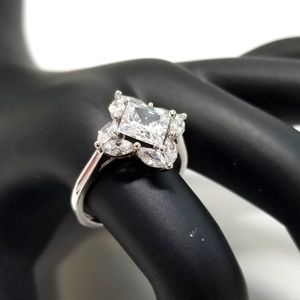 Kohl's 925 Silver Womens Ring Size 9US New